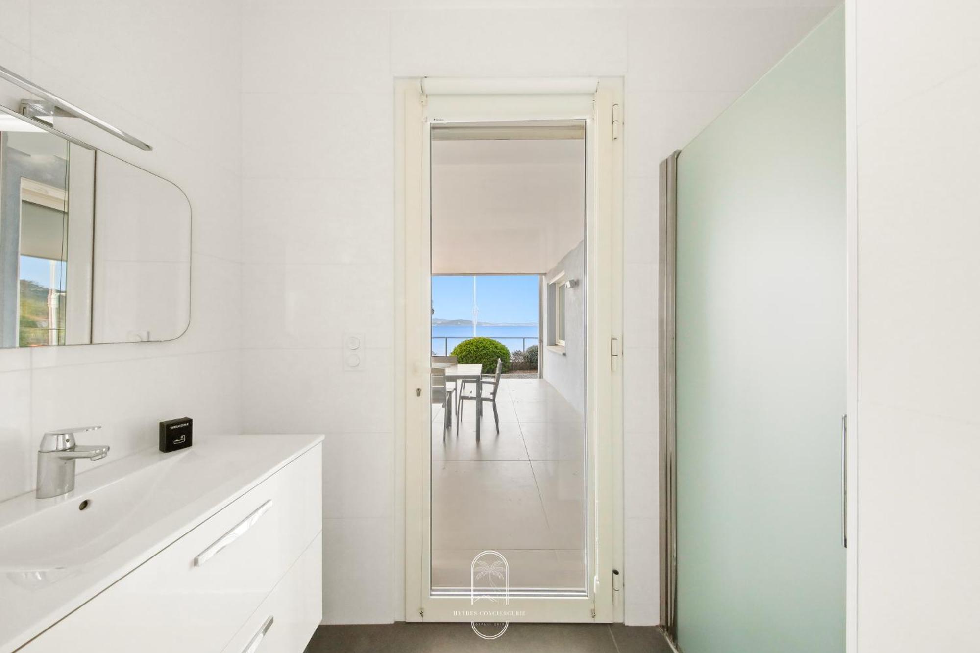 Villa Antoine Appartement Rdj Vue Mer Clim Wifi Parking Plage 50M La Garonne เลอ ปราเดต์ ภายนอก รูปภาพ
